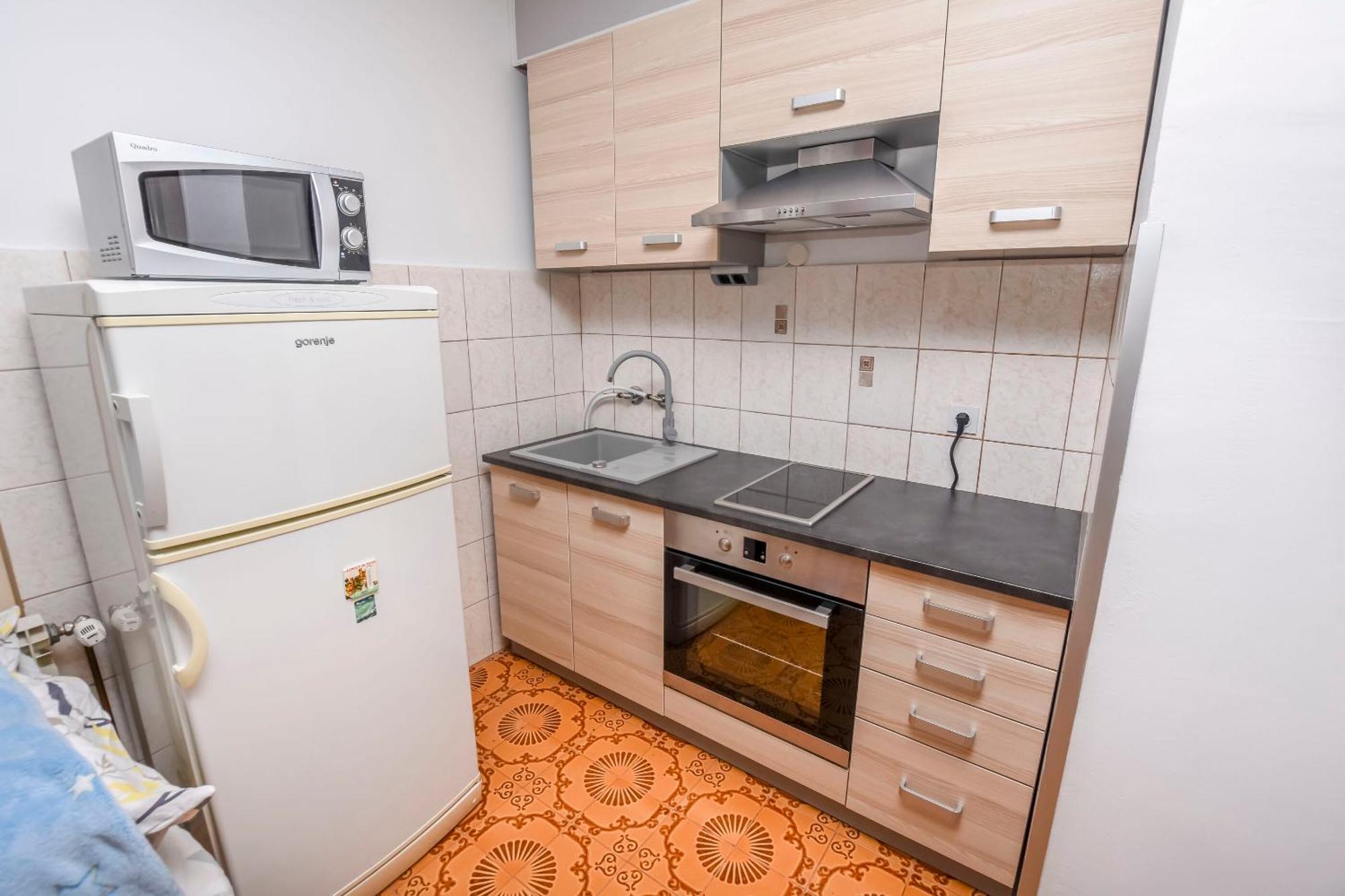 Apartments Luka Рогозниця Екстер'єр фото