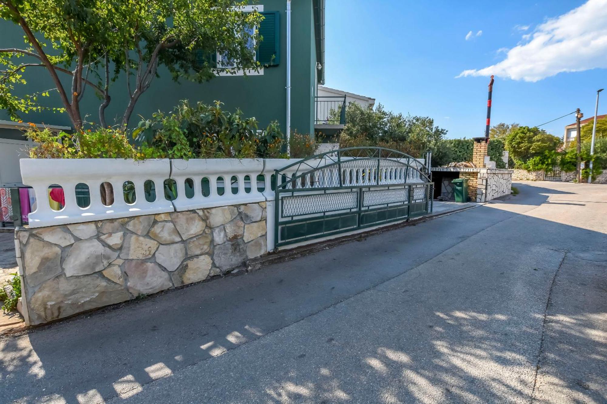 Apartments Luka Рогозниця Екстер'єр фото