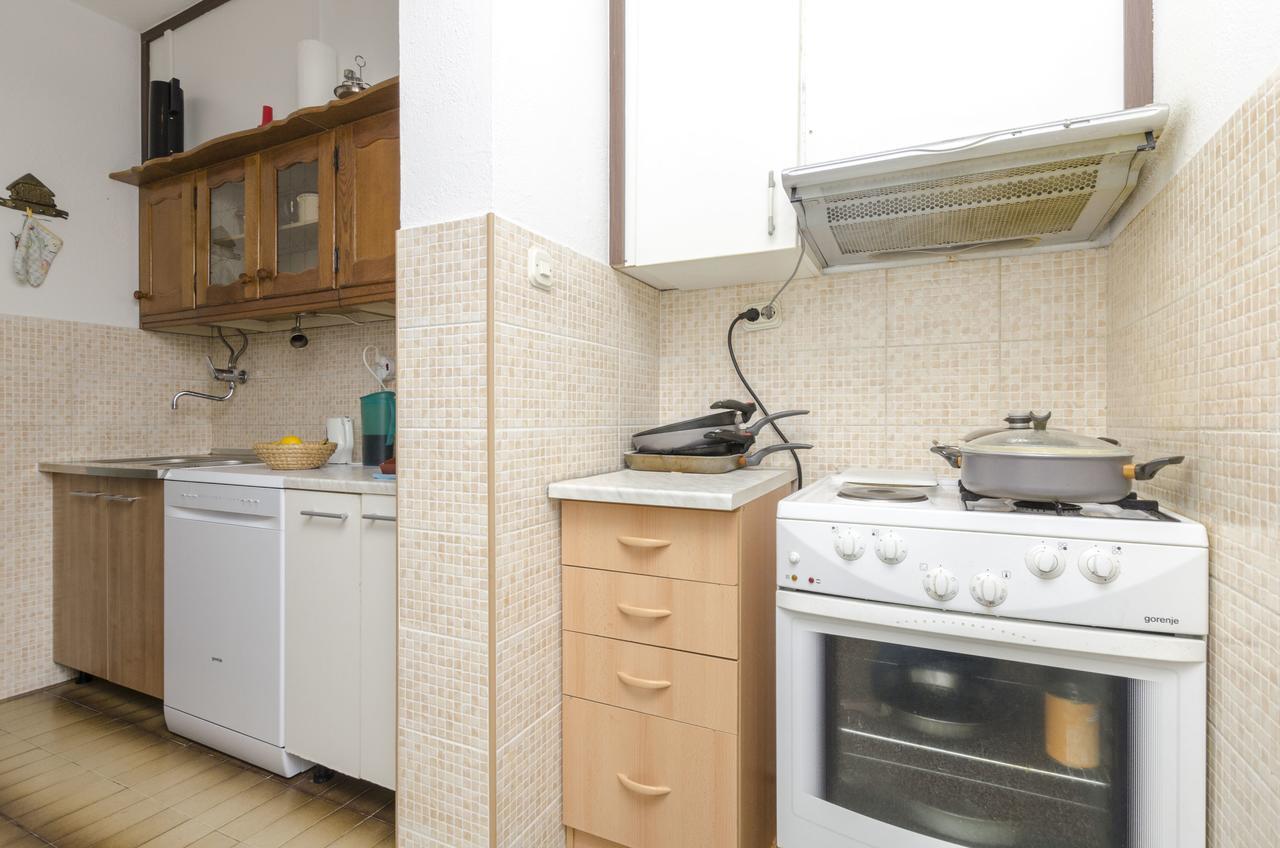 Apartments Luka Рогозниця Екстер'єр фото